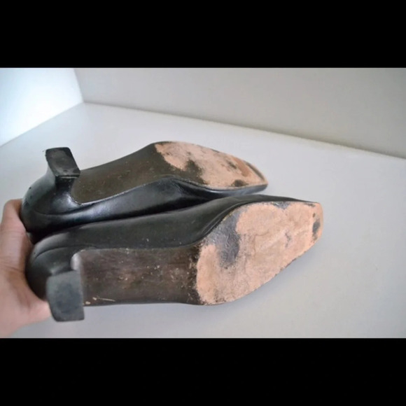 Stuart Weitzman low pumps - Picture 4 of 4